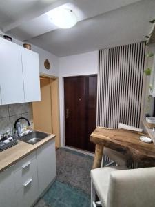 Eldhús eða eldhúskrókur á Apartman Gogi