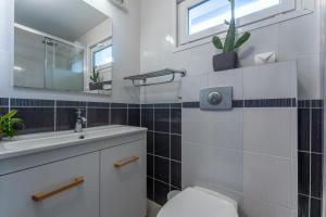 Ένα μπάνιο στο Dionysos +18 φωτογραφίες