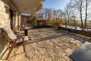 Balkón nebo terasa v ubytování Oddih ob Krki