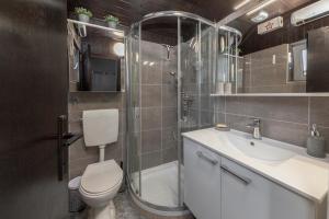 Koupelna v ubytování Oddih ob Krki