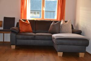 A seating area at Ferienwohnung Känzeleblick