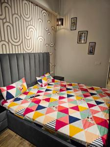 Кровать или кровати в номере Luxury Rooms near expomart