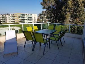 Balkón nebo terasa v ubytování Penthouses Rocas de Santo Domingo Barrio Golf