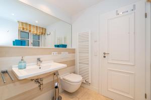 Ein Badezimmer in der Unterkunft Alva 1