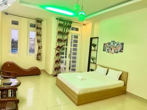 Postel nebo postele na pokoji v ubytování 158A Hotel