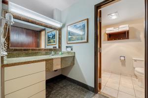 Koupelna v ubytování Seaport Inn & Suites