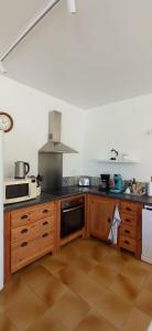 Afbeelding uit fotogalerij van UNE CHOUETTE MAISON in Beaucaire