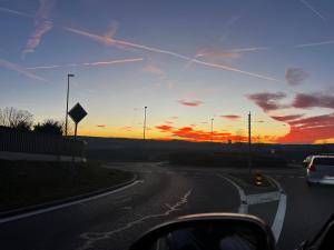 O nascer ou o pôr do sol visto a partir do quarto em acomodação particular
