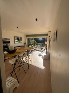 Balkón nebo terasa v ubytování 3 Piéces confort climatisé vue mer, 4 personnes à Saint-Jean Cap Ferrat à proximité de monaco et menton