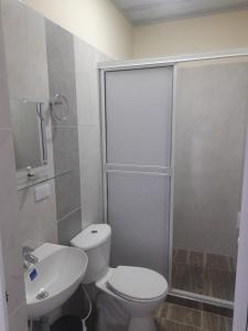 Bilik mandi di EL PARAISO DE GAIRA +17 gambar