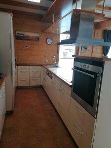 Kuchyň nebo kuchyňský kout v ubytování Ferienwohnung Mireille