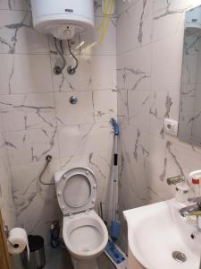 Bilik mandi di TiD Apartman LUX