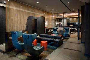 Uma área de estar em LUMA Hotel - Times Square