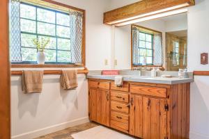 Billede fra billedgalleriet på Tree Top Bungalow i Anna Maria + 19 billeder