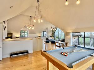 Φωτογραφία από το άλμπουμ του The Shallows by inspirestays-com σε North Hayling
