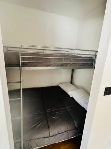 a room with a bunk bed in a room at Casa Amanda in Sestriere
