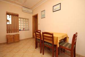 Posezení v ubytování Apartments by the sea Kraj, Pasman - 3460