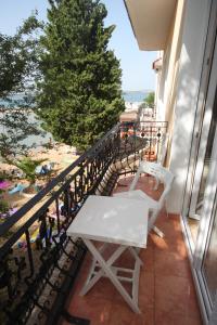 Balkón nebo terasa v ubytování Apartments by the sea Kraj, Pasman - 3460