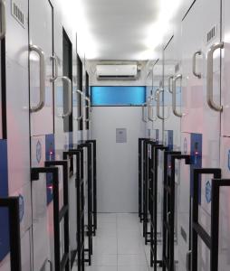 Fotografie z fotogalerie ubytování TAMU CAPSULE HOTEL v destinaci Kejayan