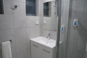 Tathra Hotel & Motel的一间浴室