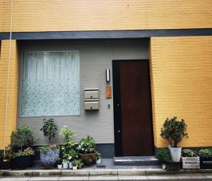 Gallery image of 浅草寺/雷门步行5分钟 晴空塔/上野/隅田川水上巴士站；驛家國際；逍遙1777/二室一卫/2-7人房 xiaoyao1777 in Tokyo