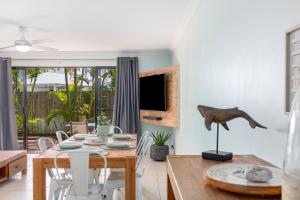 صورة لـ Family Friendly Apartment - 1 Minute Walk To Beach في Torquay
