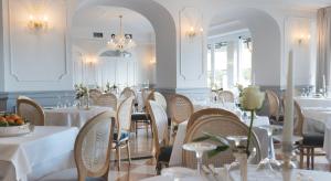 Posezení v ubytování Hotel Cannero