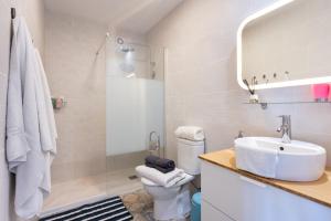 Koupelna v ubytování EK Las Vistas Finca el Milagro + 39 fotografií