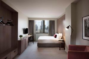 Postel nebo postele na pokoji v ubytování DoubleTree by Hilton Melbourne + 37 fotografií