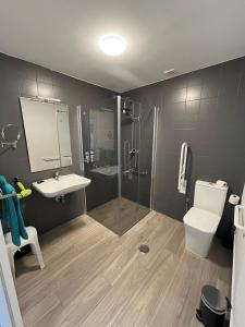 Un baño de APARTAMENTOS MAPAMUNDI