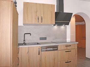 Ett kök eller pentry på Apartment Susi by Interhome