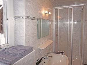 Vannituba majutusasutuses Apartment Susi by Interhome