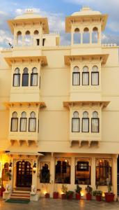 a building in the city of jaipur at Boheda Palace in Udaipur