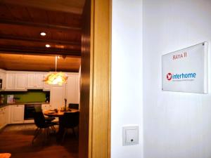 Η κουζίνα ή μικρή κουζίνα στο Apartment Rätia II by Interhome