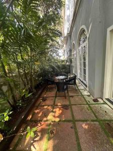 Fotografie z fotogalerie ubytování “Tranquil 3BHK Condo Retreat - TUDOR HOUSE” v destinaci Assagao