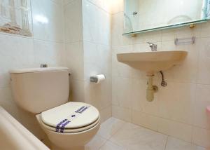 Koupelna v ubytování Skol 339 - 2-Bedroom Apartment in Edificio Skol Marbella