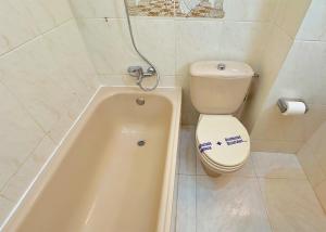 Koupelna v ubytování Skol 339 - 2-Bedroom Apartment in Edificio Skol Marbella