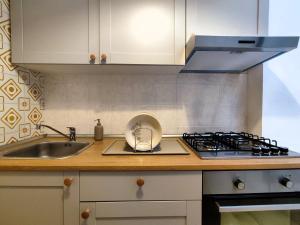 מטבח או מטבחון ב-Il Patio - Villa indipendente con ampio cortile e giardino interno