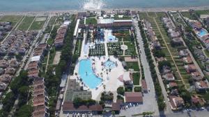 Zdjęcie z galerii obiektu Risus Beach Resort Hotel w mieście Kusadası