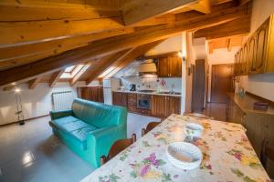 Η κουζίνα ή μικρή κουζίνα στο Appartamento Manuela +7 φωτογραφίες