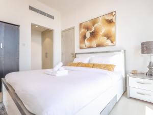 Foto dalla galleria di Elite LUX Holiday Homes - Modern 1BR Resort Amenities in Production City Dubai a Dubai