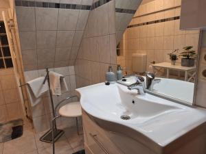 Koupelna v ubytování Fewo im Harz für 4 Gäste mit WLAN + 11 fotografií