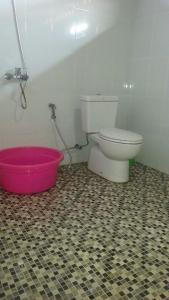 Phòng tắm tại Rumah Kayu Sumberrejo