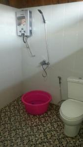 Phòng tắm tại Rumah Kayu Sumberrejo