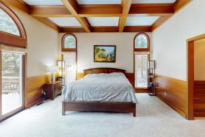Cama ou camas em um quarto em Secluded Hideaway