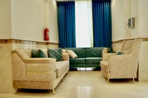 Un lugar para sentarse en فندق سيف بلص من سما
