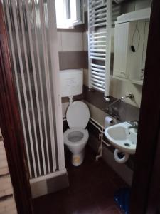 Koupelna v ubytování Apartmani Studio