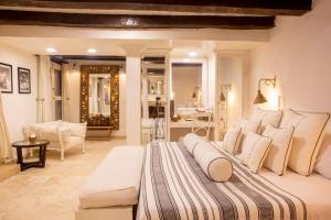 Posezení v ubytování Leones de Alba Hotel Boutique
