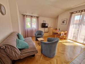 Posezení v ubytování APARTMENTS JOSIPA