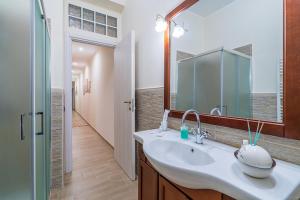 Kúpeľňa v ubytovaní Casa da Flo' + 36 fotografií